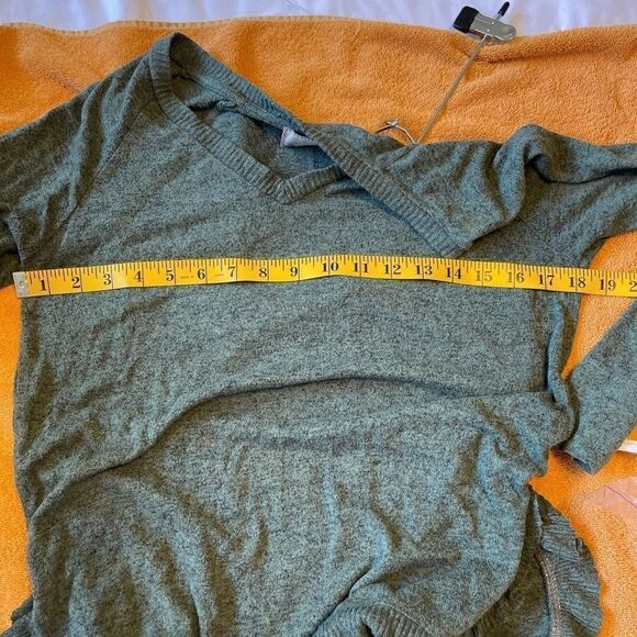 ANTHROPOLOGIE POSTAGE STAMP Fleece V Neck Sweater - Picture 8 of 8